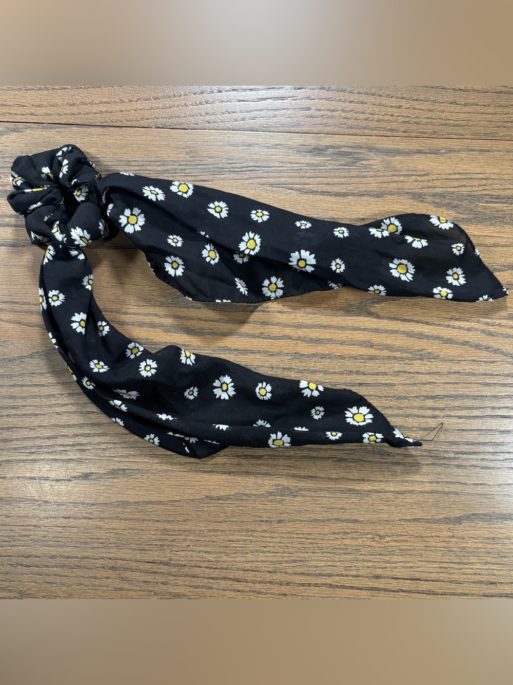 Wild Fable Black White Daisy Flower Floral Hair Scarf Scrunchie Tie